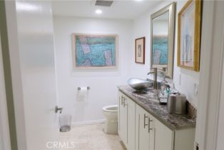 Condominium, 8482 Via Sonoma, La Jolla, CA 92037 - 3