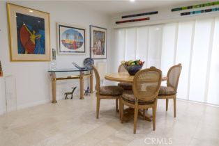 Condominium, 8482 Via Sonoma, La Jolla, CA 92037 - 4