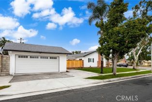 Single Family Residence, 1905 Davis st, Corona, CA 92882 - 4
