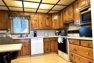 Single Family Residence, 950 Cedar st, Corona, CA 92879 - 8