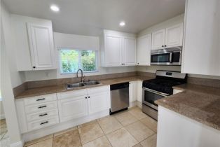 Single Family Residence, 10450 Balboa blvd, Granada Hills, CA 91344 - 3