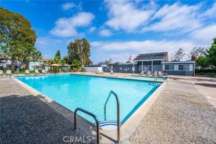 Single Family Residence, 10210 Holburn dr, Huntington Beach, CA 92646 - 26