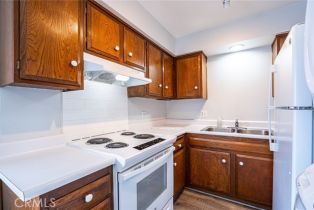 Single Family Residence, 10210 Holburn dr, Huntington Beach, CA 92646 - 7