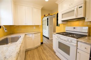Apartment, 711 6th st, Corona, CA 92882 - 12