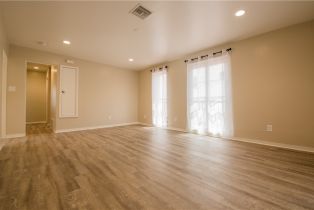 Apartment, 711 6th st, Corona, CA 92882 - 8