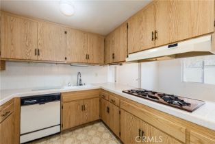 Single Family Residence, 10140 Cozycroft ave, Chatsworth, CA 91311 - 13