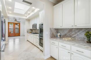 Single Family Residence, 19 Rue Cannes, Newport Beach, CA 92660 - 17