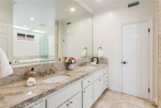 Single Family Residence, 19 Rue Cannes, Newport Beach, CA 92660 - 33