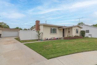 Single Family Residence, 5580 Ulen st, Long Beach, CA 90815 - 4