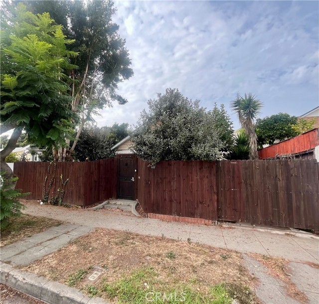 Residential Income, 611 Sunset ave, Venice, CA 90291 - 1