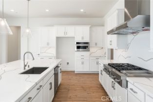 Single Family Residence, 17648 Mcdowell Valley dr, Riverside, CA 92503 - 17