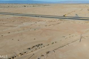 , 1026 Lindbergh ave, Thermal, CA 92274 - 6