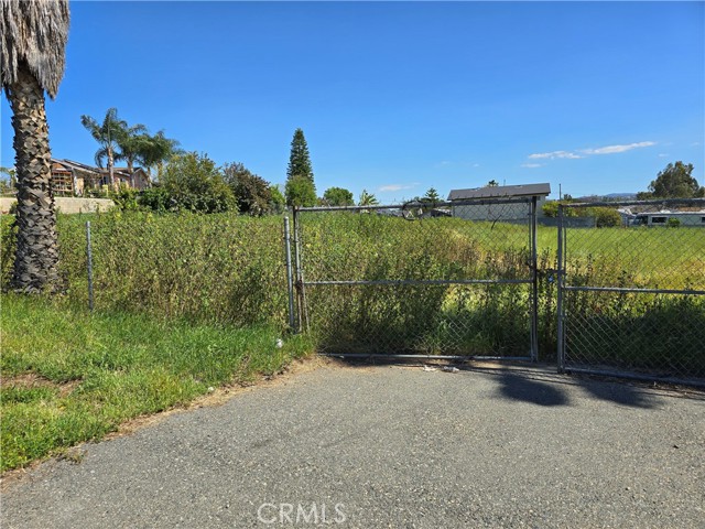 , 0 Selkirk, Riverside, CA 92503 - 1