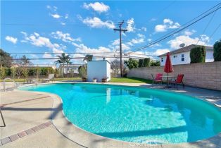 Single Family Residence, 19342 Bethel cir, Huntington Beach, CA 92646 - 45