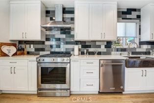 Single Family Residence, 19342 Bethel cir, Huntington Beach, CA 92646 - 5