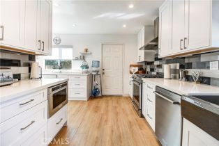 Single Family Residence, 19342 Bethel cir, Huntington Beach, CA 92646 - 9