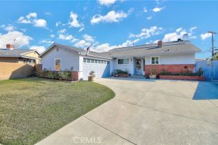 Single Family Residence, 19342 Bethel CIR, Huntington Beach, CA  Huntington Beach, CA 92646
