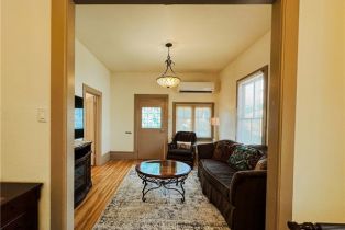 Single Family Residence, 3770 Locust st, Riverside, CA 92501 - 10