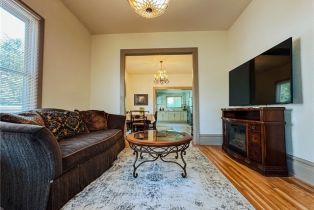 Single Family Residence, 3770 Locust st, Riverside, CA 92501 - 19