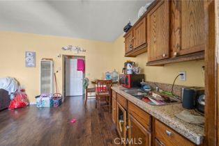 Residential Income, 8876 Cypress ave, Riverside, CA 92503 - 26