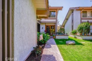 Condominium, 712 Via Zapata, Riverside, CA 92507 - 6