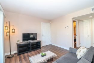 Condominium, 1110 Blaine st, Riverside, CA 92507 - 8