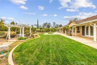 Single Family Residence, 18019 Twin Lakes dr, Riverside, CA 92508 - 57