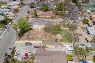 , 3957 Neece, Corona, CA 92879 - 6