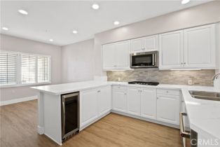 Condominium, 2600 Newport blvd, Newport Beach, CA 92663 - 2