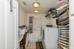 Single Family Residence, 1132 Via Pardal, Riverside, CA 92506 - 26