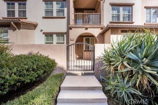 Condominium, 40925 Lacroix AVE, Murrieta, CA  Murrieta, CA 92562