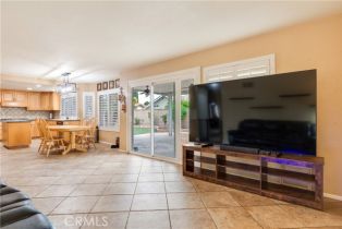 Single Family Residence, 1305 Harvest cir, Corona, CA 92882 - 15