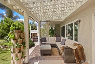 Single Family Residence, 5706 Bryce ave, Orange, CA 92867 - 12