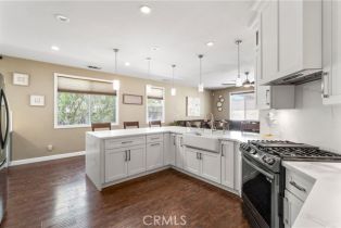 Single Family Residence, 11126 Whitebark ln, Corona, CA 92883 - 9