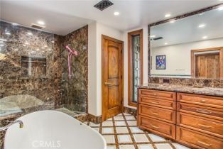 Single Family Residence, 1585 Ocean blvd, Newport Beach, CA 92661 - 39