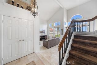 Single Family Residence, 1081 Vista Lomas ln, Corona, CA 92882 - 4