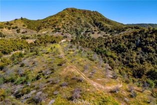 , 22103 Carancho, Temecula, CA 92590 - 9