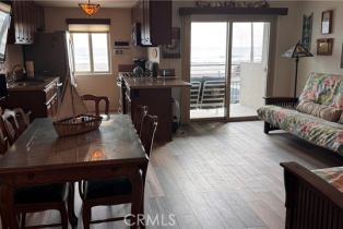 Condominium, 1202 Pacific st, Oceanside, CA 92054 - 5