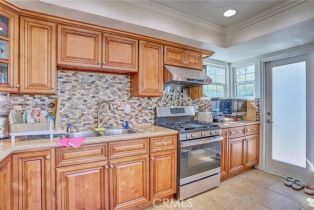 Single Family Residence, 1409 Lakeside ln, Huntington Beach, CA 92648 - 11