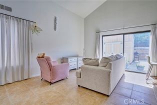 Single Family Residence, 1409 Lakeside ln, Huntington Beach, CA 92648 - 17