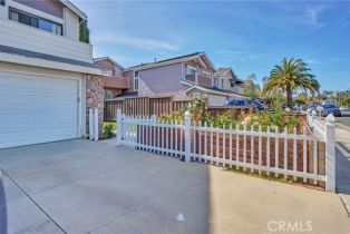 Single Family Residence, 1409 Lakeside ln, Huntington Beach, CA 92648 - 3