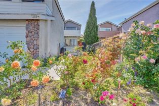 Single Family Residence, 1409 Lakeside ln, Huntington Beach, CA 92648 - 4