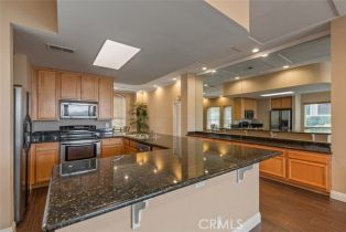 Condominium, 2400 San Gabriel way, Corona, CA 92882 - 28