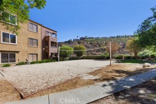 Condominium, 2400 San Gabriel way, Corona, CA 92882 - 30