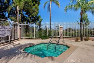 Condominium, 2400 San Gabriel way, Corona, CA 92882 - 32