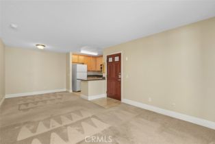 Condominium, 2400 San Gabriel way, Corona, CA 92882 - 9