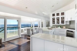Single Family Residence, 2800 Ocean Front, Laguna Beach, CA 92651 - 13