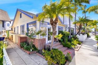 Single Family Residence, 117 Bay ave, Newport Beach, CA 92661 - 3