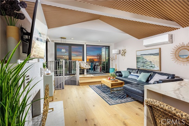 Single Family Residence, 32146 Coast hwy, Laguna Beach, CA 92651 - 1