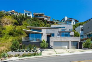 Single Family Residence, 704 Nyes PL, Laguna Beach, CA  Laguna Beach, CA 92651